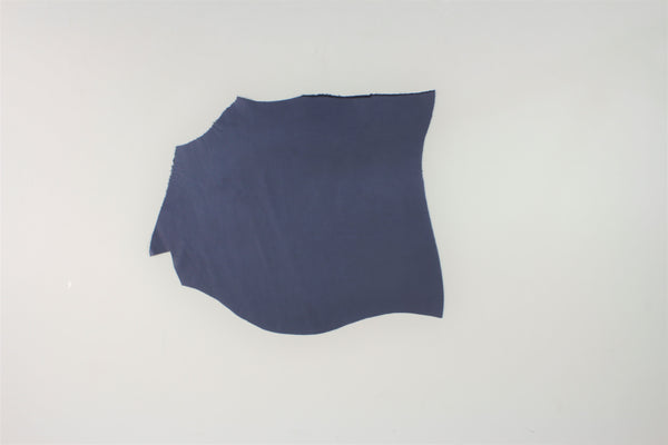 TROZO DE PIEL DE VACUNO BOMBEADO AZUL