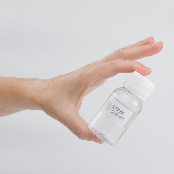 SOAPY LEATHER CLEANER WITH NEUTRAL - 60 GRS BOTTLE.