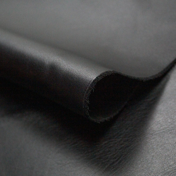 PIEL DE VACUNO SEMIBOMBEADO NEGRO