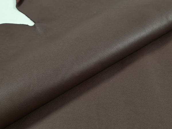 TROZO DE PIEL DE VACUNO MARRON