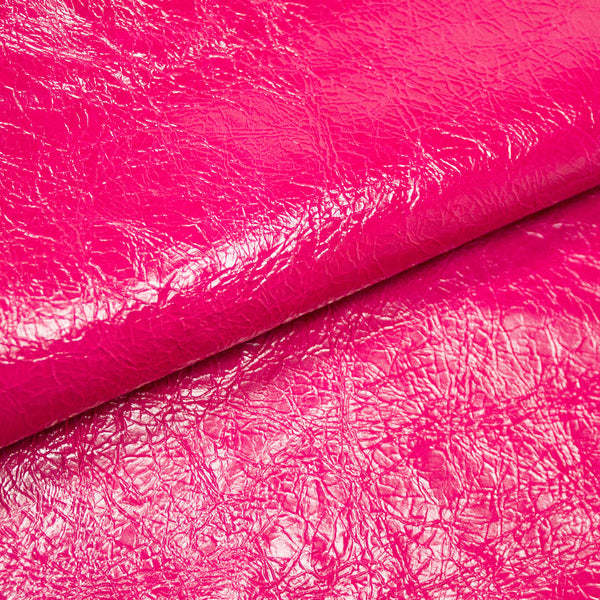 PIECE OF WRINKLED FUCHSIA GLOSSY COW LEATHER 